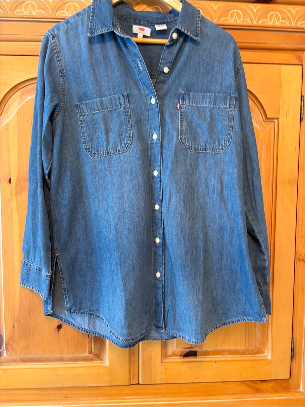 Levi's Medium Blue Denim Button-Down Shirt with Chest Pockets